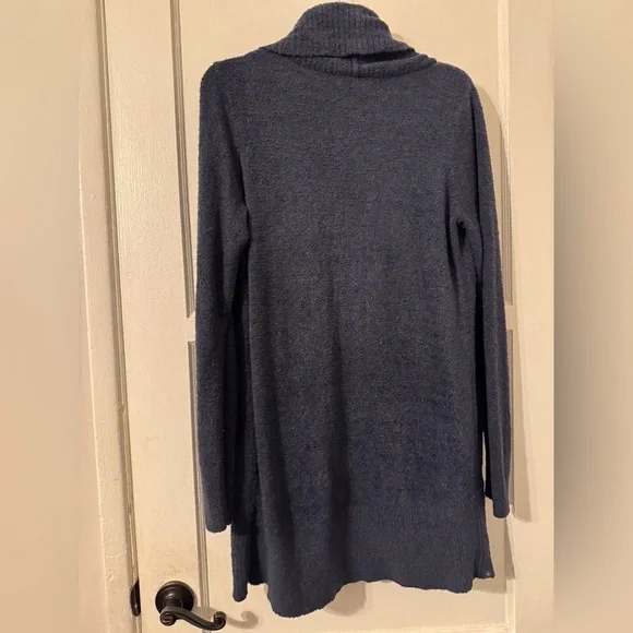 Barefoot Dreams Cardigan Medium - Picture 3 of 3